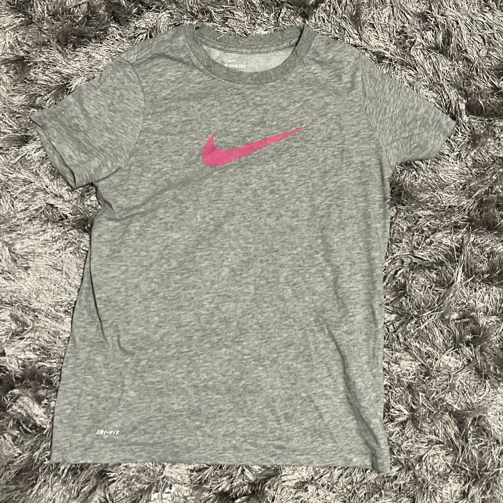 nike tee